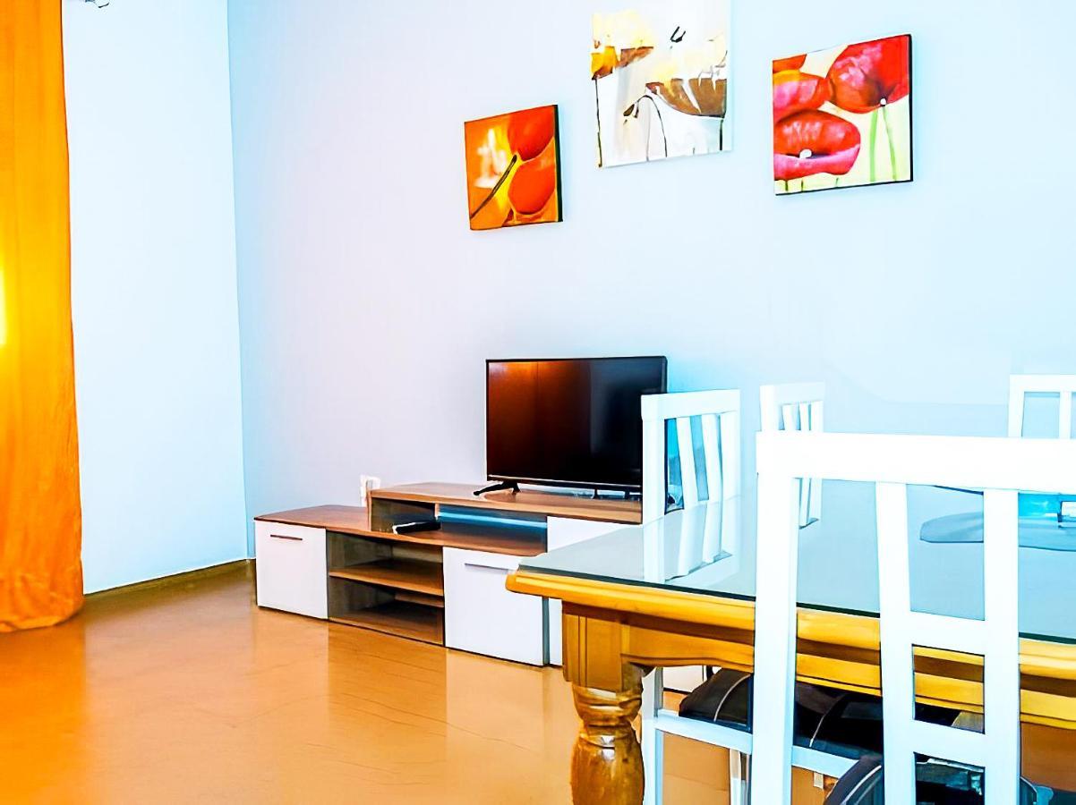 Apartamentos Garaje & Aire & Wifi & Solo Familias Y Parejas Conil De La Frontera Bagian luar foto