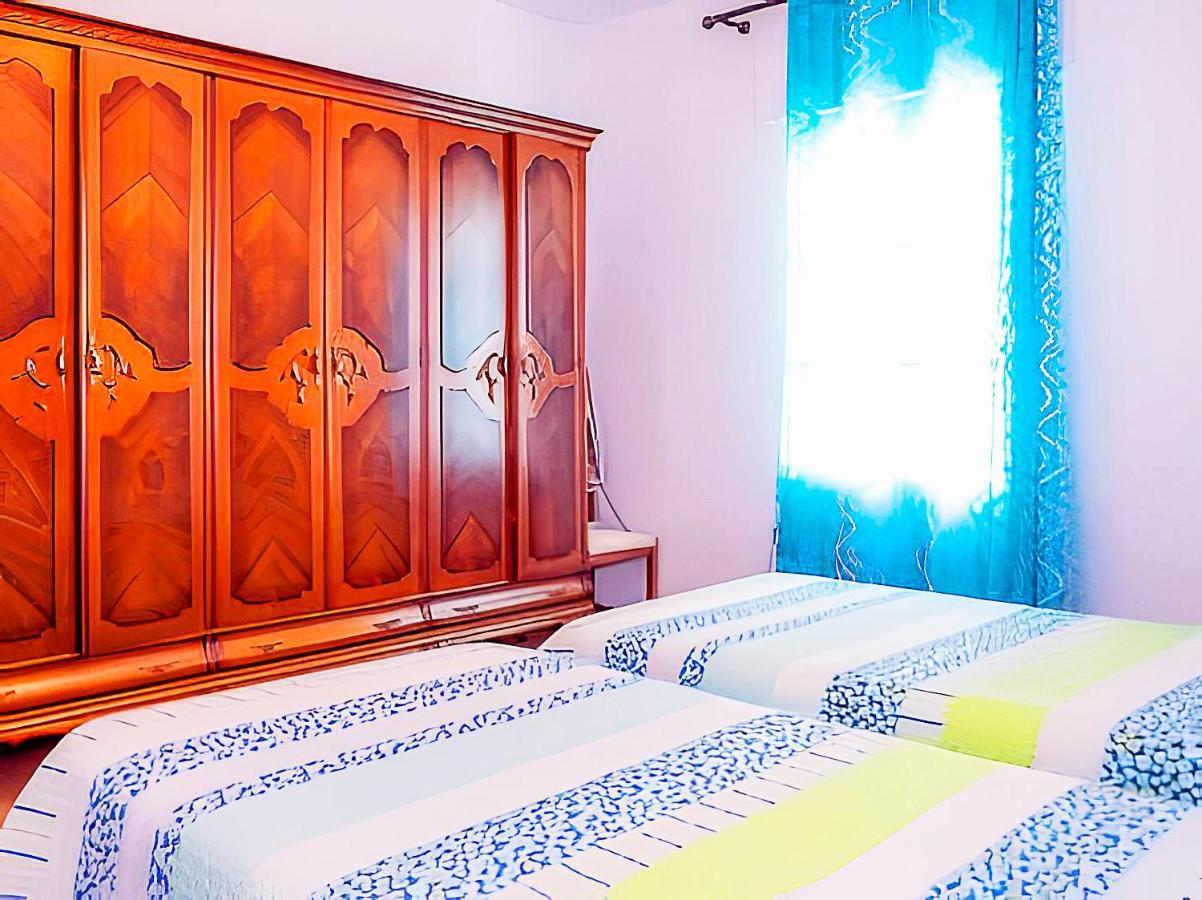 Apartamentos Garaje & Aire & Wifi & Solo Familias Y Parejas Conil De La Frontera Bagian luar foto