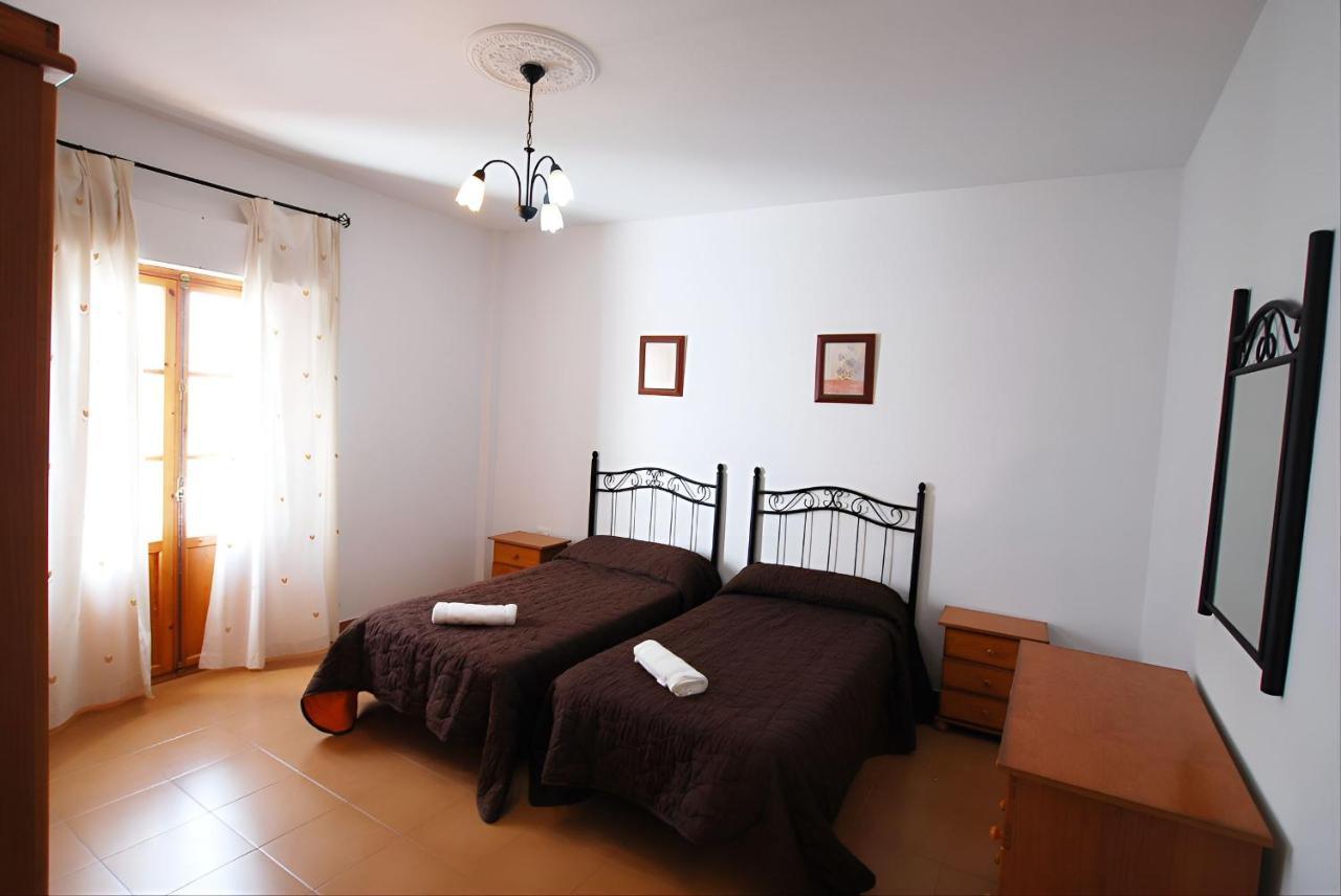 Apartamentos Garaje & Aire & Wifi & Solo Familias Y Parejas Conil De La Frontera Bagian luar foto
