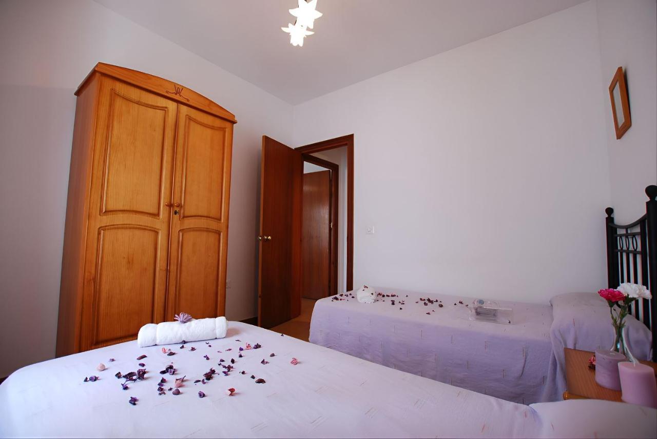 Apartamentos Garaje & Aire & Wifi & Solo Familias Y Parejas Conil De La Frontera Bagian luar foto