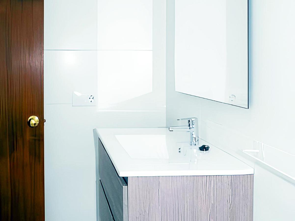 Apartamentos Garaje & Aire & Wifi & Solo Familias Y Parejas Conil De La Frontera Bagian luar foto